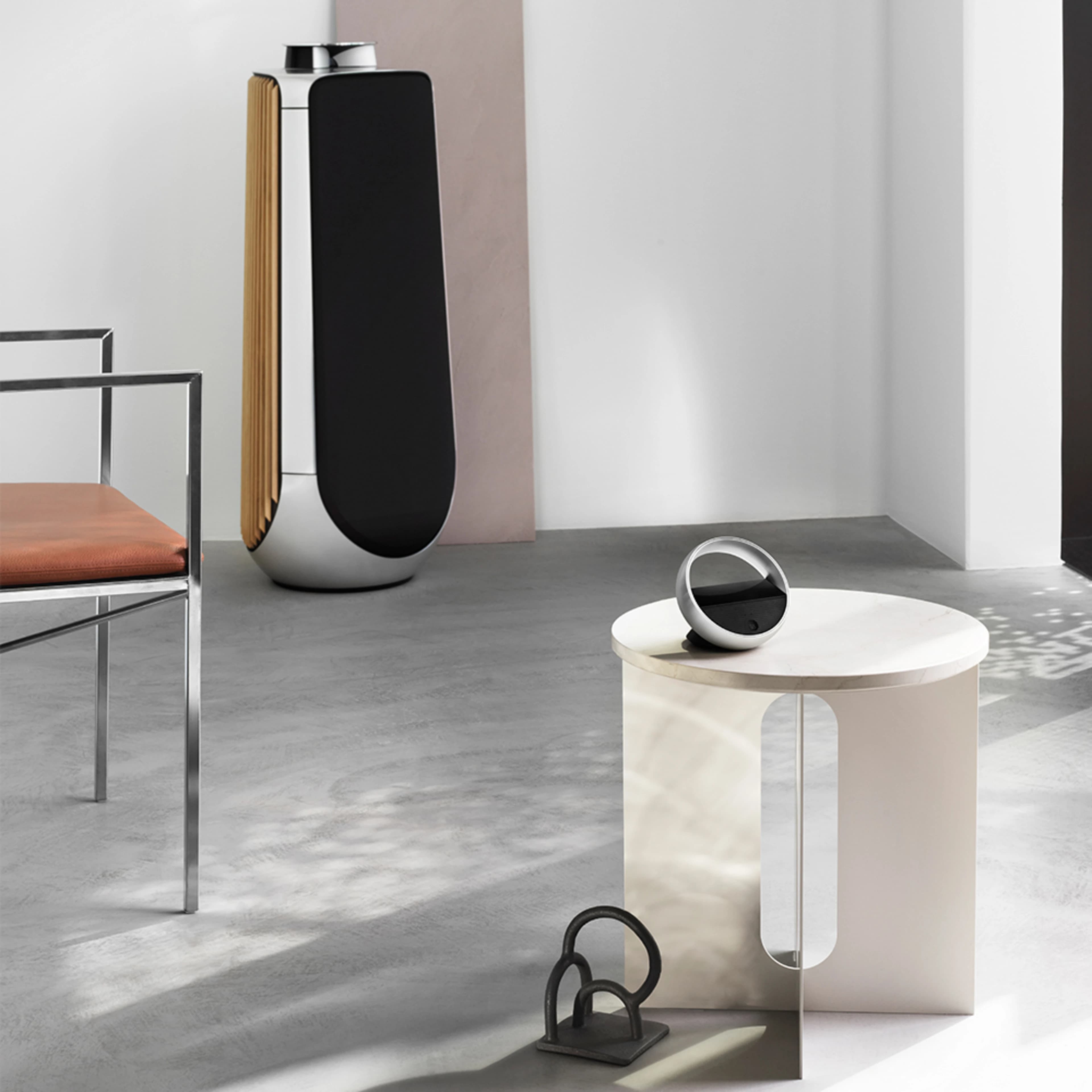 Table Stand or Wall Mounted?