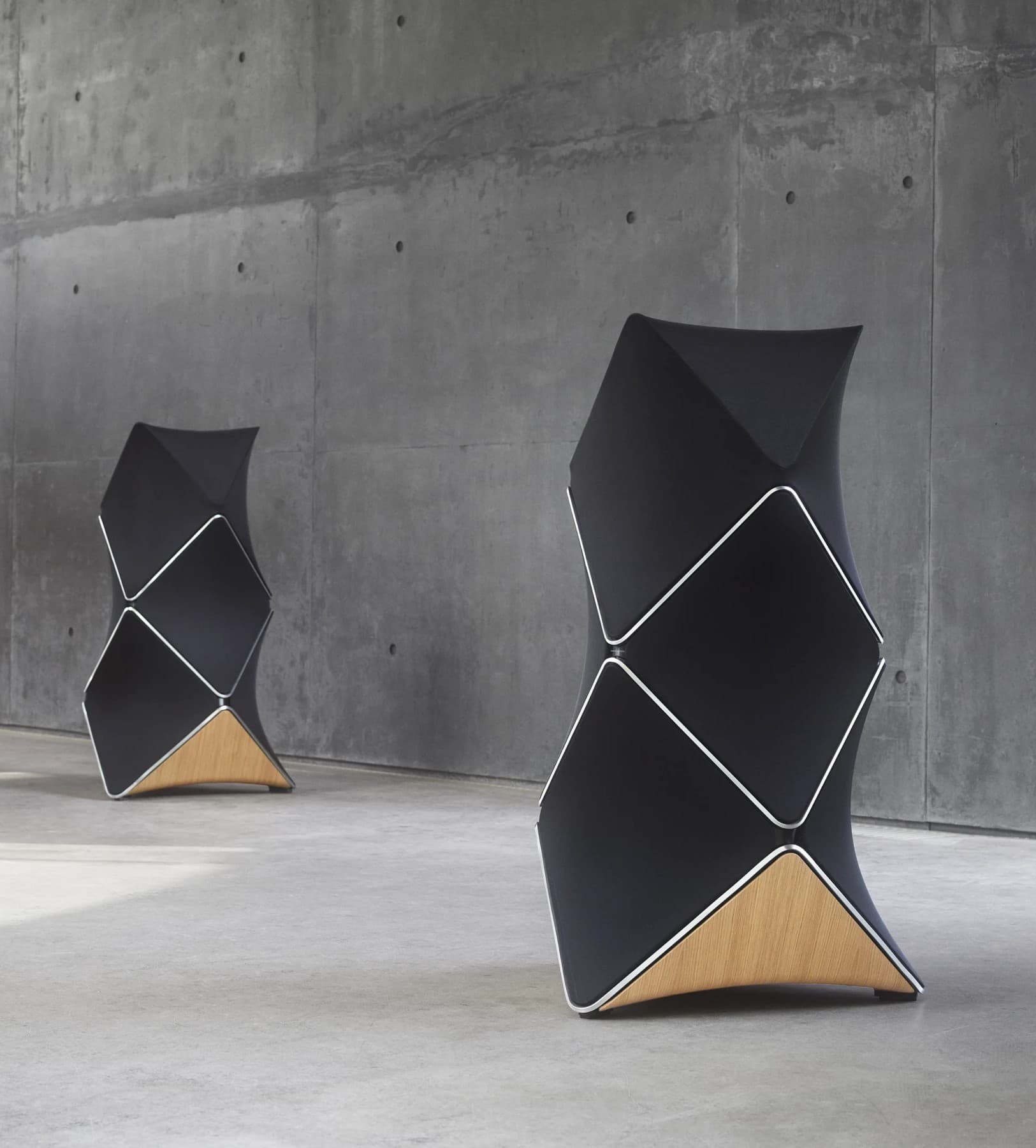 Designed with intelligence and precision, this loudspeaker elevates the experience of sound within the home.
