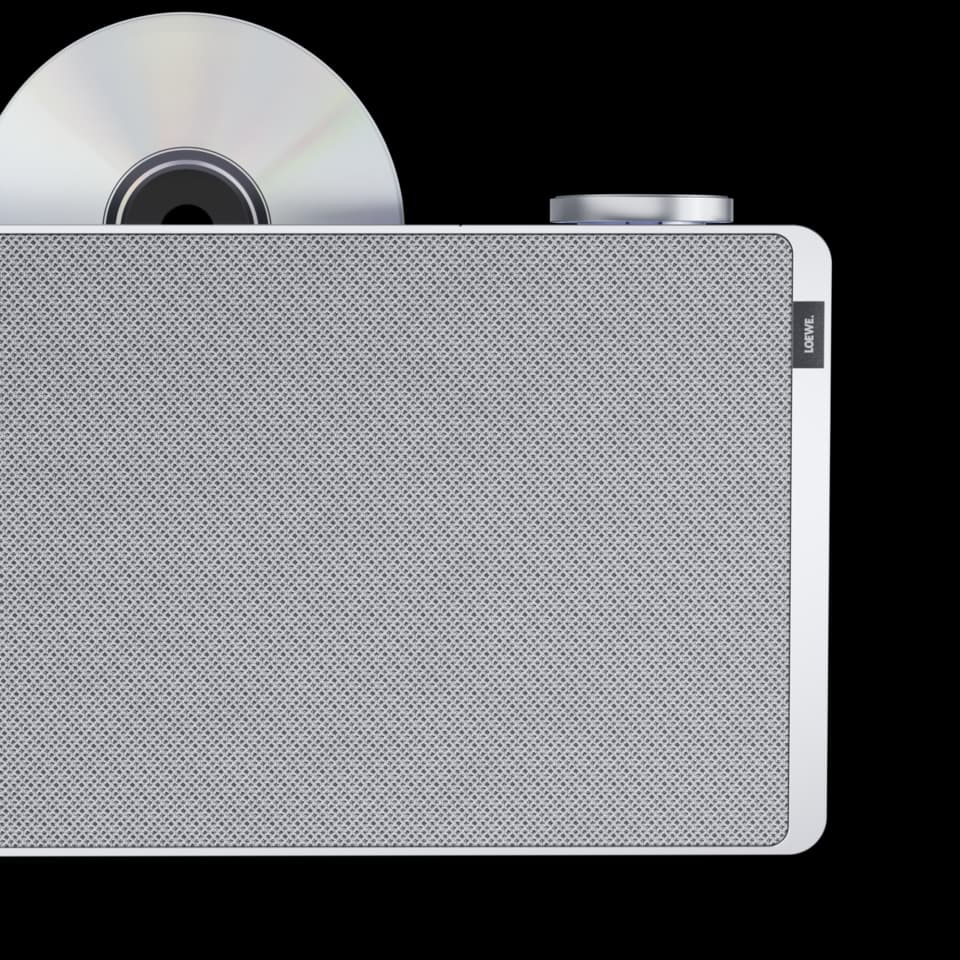 Even more music enjoyment. Integrated CD drive.